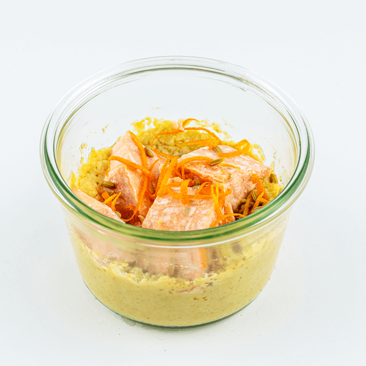 Salmone con finocchietto e arancia con crema di patate e ceci